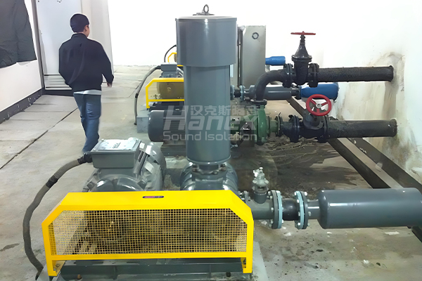 株洲風(fēng)機(jī)隔聲罩2